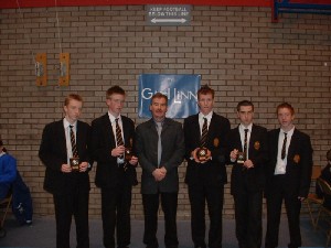 An Fhoireann a bhain: Stephen Corcoran S2A, Danny McAlinden S2A,  Chriostopher McAllister S2A, Neil Marley S2A, agus Sen McClory S2A  lena minteoir An tUasal MacDhibhid